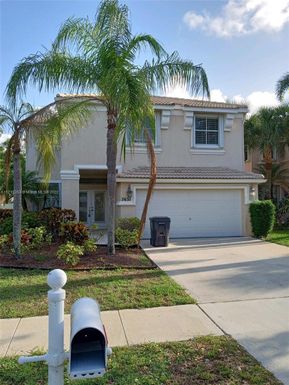 7631 Oak Grove Cir, Lake Worth FL 33467