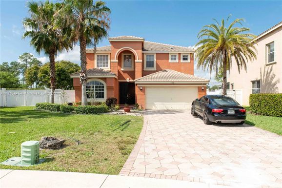 2788 Misty Oaks Cir, Royal Palm Beach FL 33411