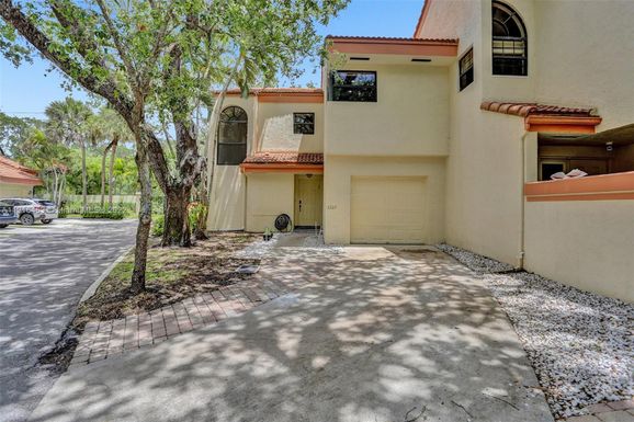 3227 Old Oak Ln # 1201, Hollywood FL 33021