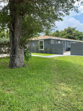 750 NW 31 Ave # 750, Miami FL 33125