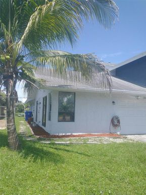 1310 SW 74th Ave, North Lauderdale FL 33068