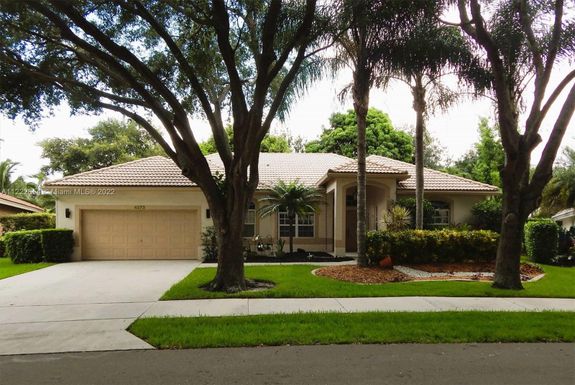 4273 NW 66th St, Coconut Creek FL 33073