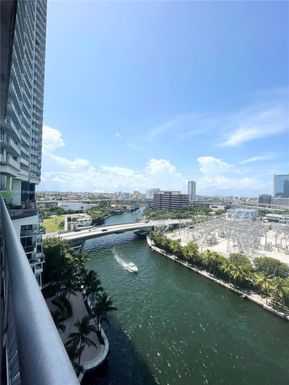 690 SW 1st Ct # 1513, Miami FL 33130