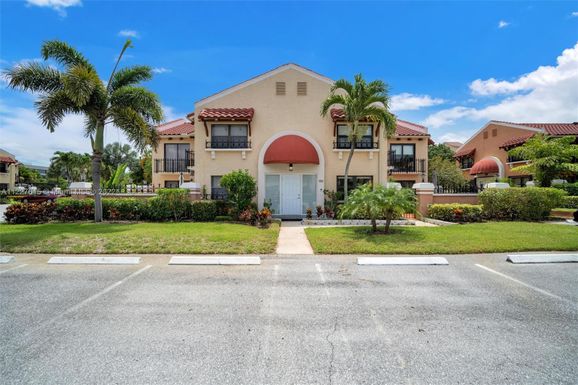 25 Uno Lago Dr # 25, Juno Beach FL 33408