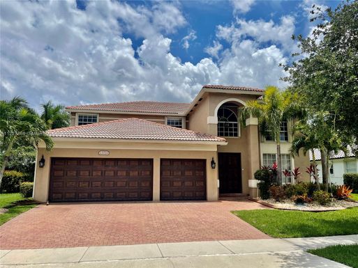 13724 NW 15th St, Pembroke Pines FL 33028