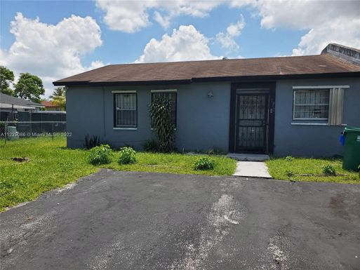 2850 NW 196th St, Miami Gardens FL 33056