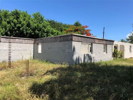 13945 NE 10th Ave, North Miami FL 33161