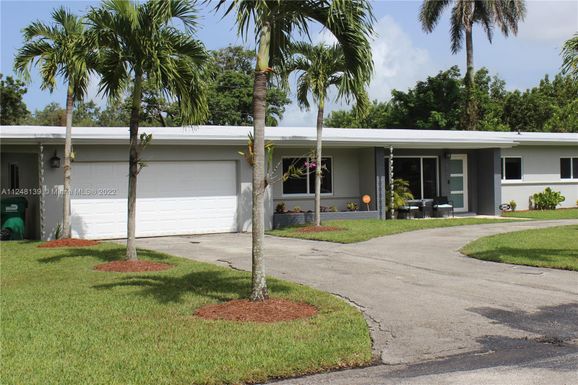 27401 SW 165th Ave, Homestead FL 33031