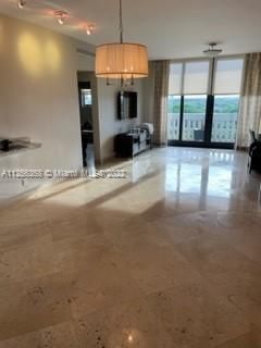 90 Edgewater Dr # 07, Coral Gables FL 33133