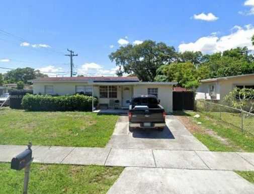 3510 SW 39th St, West Park FL 33023