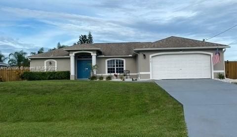 1719 NE 2nd Pl, Cape Coral FL 33909