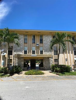 241 S Royal Poinciana Blvd # 102, Miami Springs FL 33166