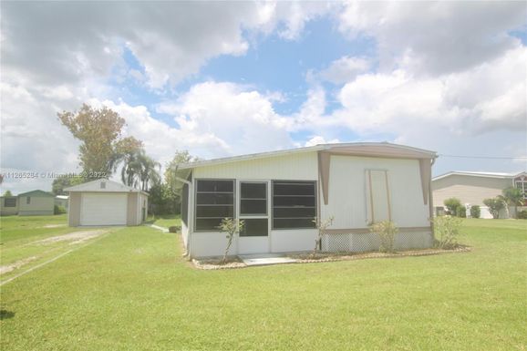 1148 Bay Drive, Moore Haven FL 33471