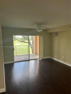 151 SW Palm Dr # 206, Port St. Lucie FL 34986