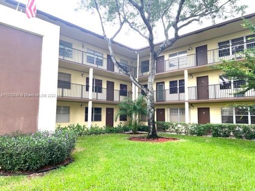 13500 SW 1st St # 104U, Pembroke Pines FL 33027