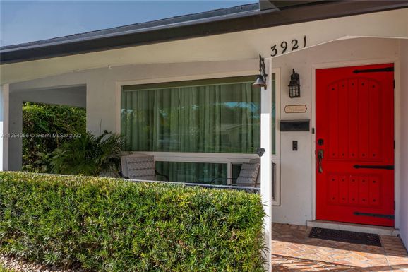 3921 Roosevelt St, Hollywood FL 33021