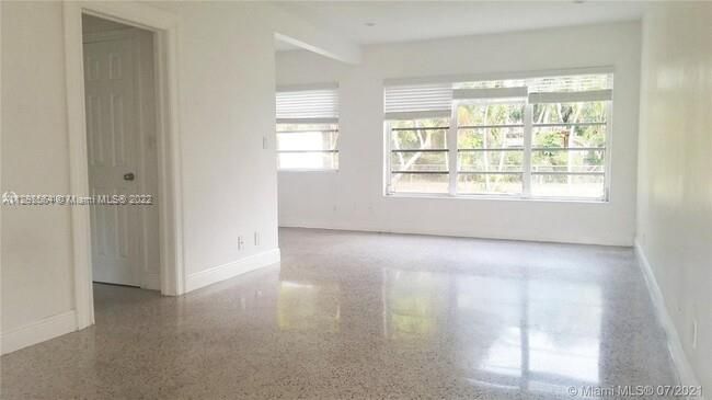 930 NE 120th St, Biscayne Park FL 33161