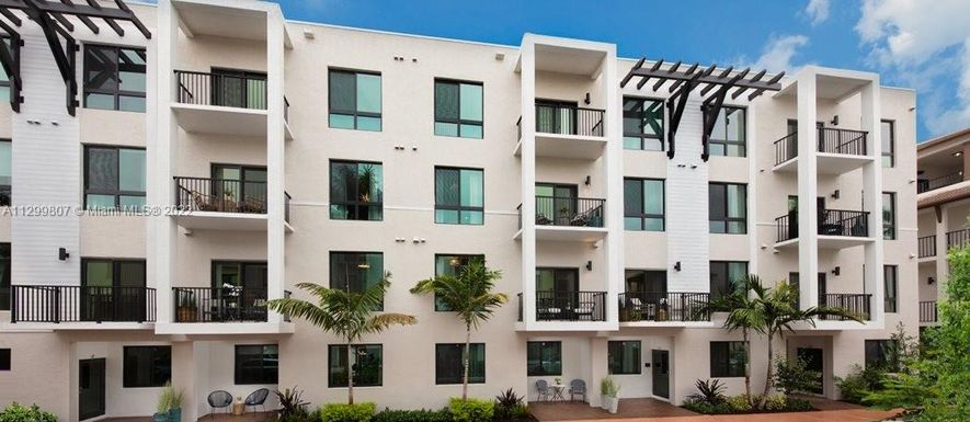 8001 NW 41 st # 101, Doral FL 33166