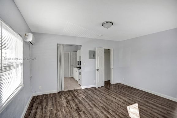 1625 S Federal Hwy # 4, Lake Worth FL 33460