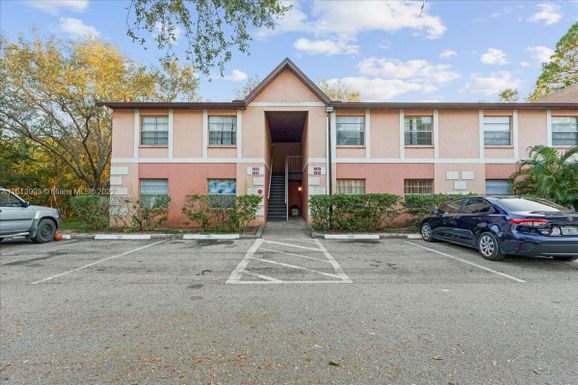 1511 NE Pinewood # 2, Palm Bay FL 32905