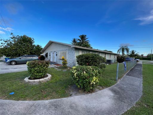 5930 NW 19th St, Lauderhill FL 33313