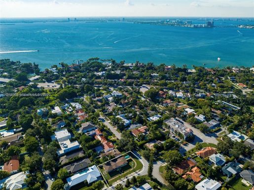 4940 Cherokee Ave, Miami Beach FL 33140