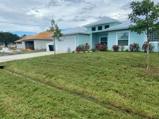 4609 SW Pearl St, Port St. Lucie FL 34953
