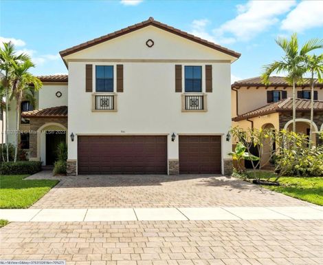 551 SE 35th Ave, Homestead FL 33033