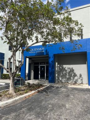 5755 NW 151st St, Miami Lakes FL 33014