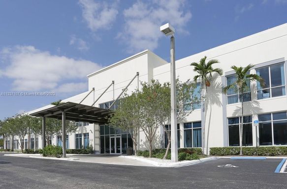 2010 NW 150th Ave # 202, Pembroke Pines FL 33028