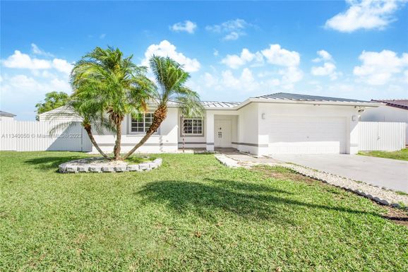 12885 SW 207 Ter, Miami FL 33177