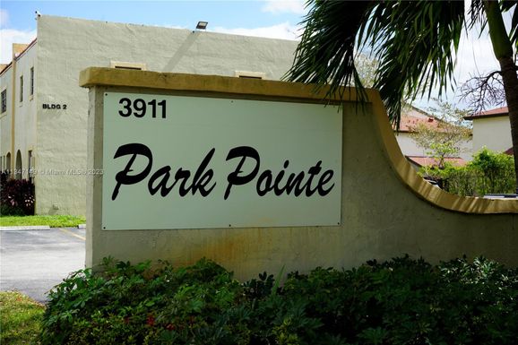 3911 SW 52nd Ave # 3, Pembroke Park FL 33023