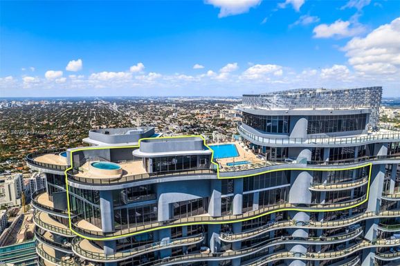 1000 Brickell Plz, Miami FL 33131