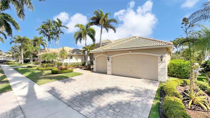 2530 Monterey Ct # 2530, Weston FL 33327