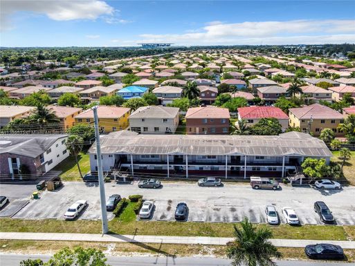 20490 NW 7th Ave # 15, Miami Gardens FL 33169