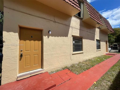 1651 SW 40th Ter # B, Fort Lauderdale FL 33317