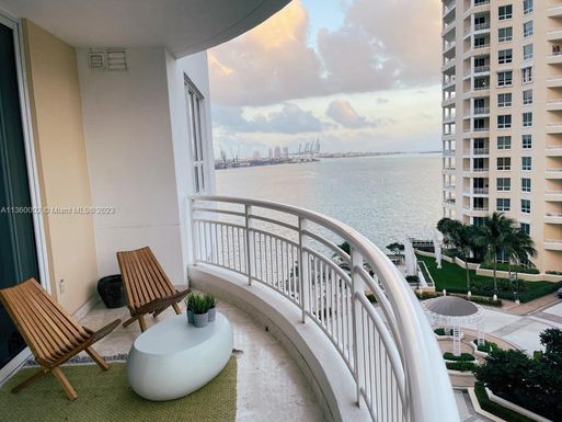 848 Brickell Key Dr # 1003, Miami FL 33131