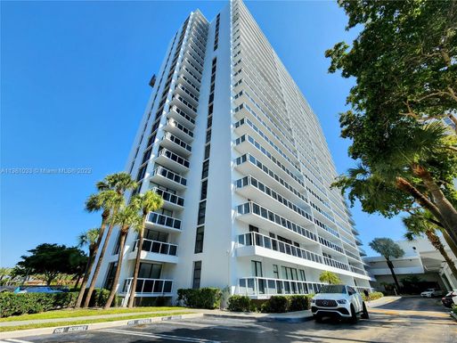 20505 E Country Club Dr # 534, Aventura FL 33180