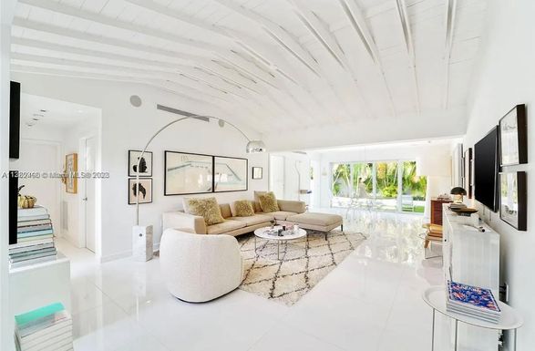 475 Woodcrest Rd, Key Biscayne FL 33149