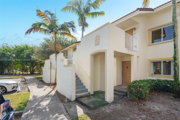 6220 SW 47th Ct # 102, Davie FL 33314