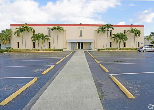 20535 NW 2nd Ave # 100, Miami Gardens FL 33169