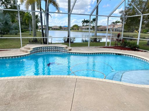 4451 E Seneca Ave, Weston FL 33332