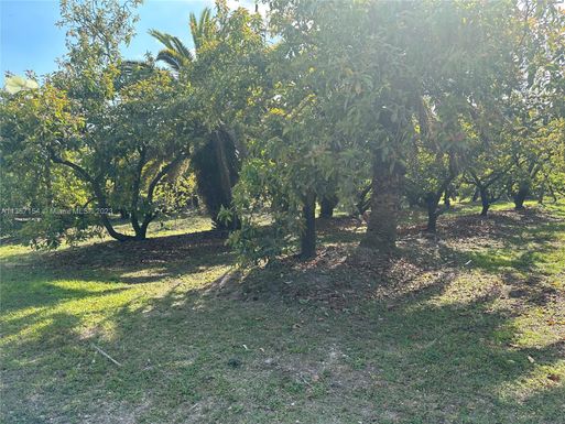 168 SW 200 Ave, Miami FL 33187