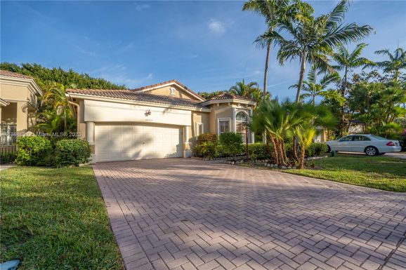 5860 NW 120th Ave, Coral Springs FL 33076