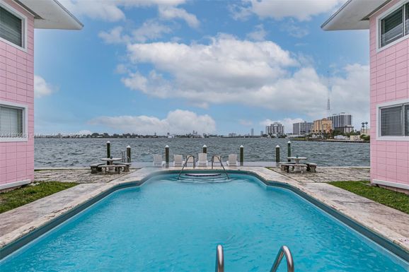 7921 East Dr # 3, North Bay Village FL 33141