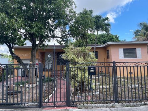 6091 SW 11th St, West Miami FL 33144