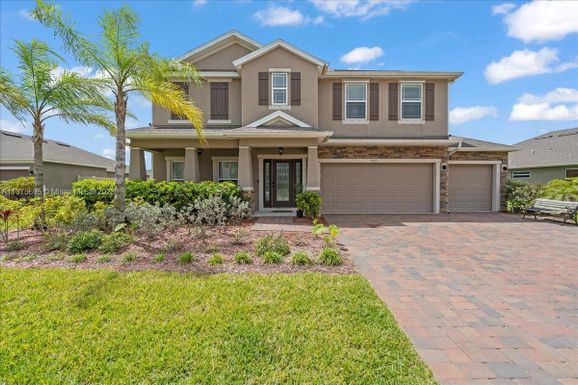 665 SE Easton Forest Circle, Palm Bay FL 32909