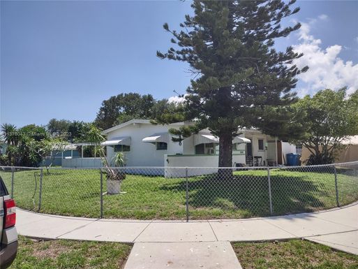 3900 SW 32nd Blvd, West Park FL 33023