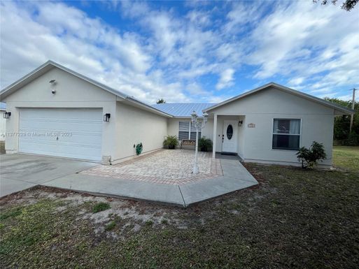 720 SW 2nd Pl SW, Vero Beach FL 32962