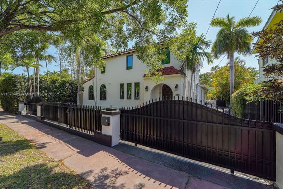 5778 Alton Rd, Miami Beach FL 33140